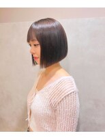 カプロ キャトル(Capullo de Quatre) グロスボブ