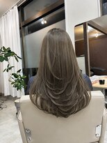 アヌ(ANU)&nbsp;ロングレイヤーカット◎