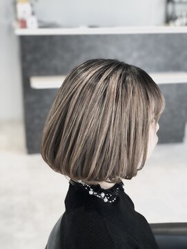 アディクト 綾瀬(ADDICT) 【ADDICT_YuuYa】ハイライトバレアージュ_ワンレン_ミニマムボブ