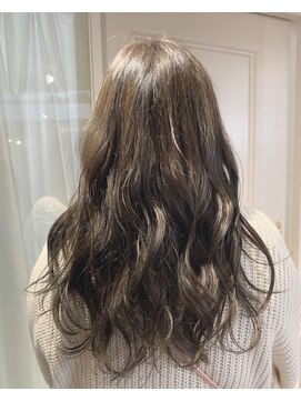 ネオリーブクレア 綱島店(Neolive Krea) 艶感オリーブアッシュ