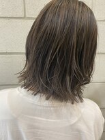 ヴィックス クリスタル(VIC’S crystal) ハイライトカタログ》赤みを消す。極細ハイライトグレージュ