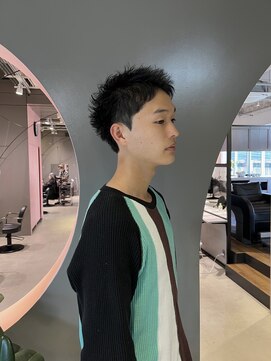 イル(il) スパイキーショート