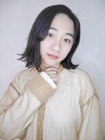 シュシュ(shushu)&nbsp;耳かけ外ハネショートスタイル【有海一生】/髪質改善 /前髪