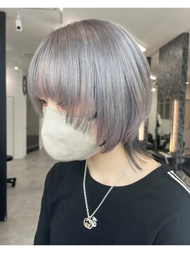 レム 長野青木島店(REM) white silver × gray