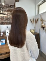 リス(Lis)&nbsp;ブラウンカラー/透明感カラー/ロングヘア