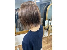 ホワイト(WHITE HAIR@NICOLA)