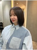 *くびレイヤーエモージュ前髪パーマグレーベージュレイヤーボブ