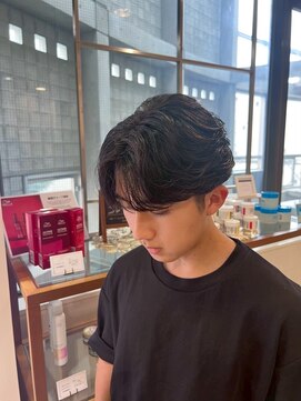 アウラ(AURA) フェザーパーマカルマパーマシャドウパーマ