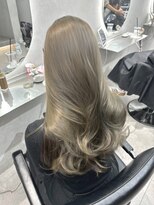 オニキス(ONYX)&nbsp;T33オリーブベージュ透明感バタフライレイヤーカット髪質改善