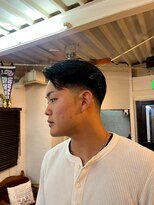 ビーバイエイトジェンツ(Bee by EIGHT GENTS)&nbsp;MEN’S HAIR/サーフカール/刈り上げセンターパート/心斎橋