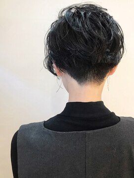 ロッカ ヘアーイノベーション(rocca hair innovation) モードアップショート/刈り上げショート【無造作カール】
