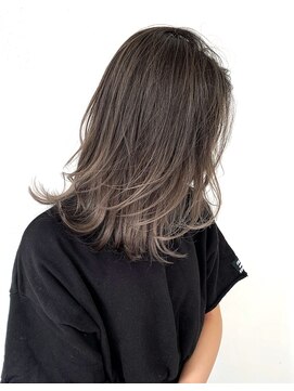 トルネード(TORNADO) オンブレハイライトバレイヤージュ