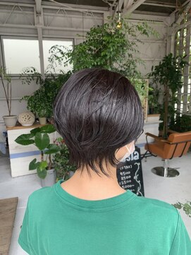 ラコスタ(LaCosTa) 大人可愛い外ハネマッシュウルフ/地毛風カラーウルフショート