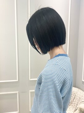 ネオリーブギンザ 銀座店(Neolive GINZA) 斜めバング/グレージュカラー/シルキーベージュ/銀座ボブ