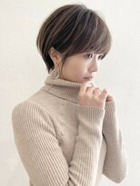 アンド ストーリーズ(&STORIES)&nbsp;前髪あり耳掛け丸みくびれショートボブ20代30代40代50代(蘭)