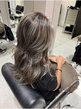 タカハシ ヘア アンド スパ(TAKAHASHI HAIR&SPA) ムーヴレイヤー×ムーンライトシルバー