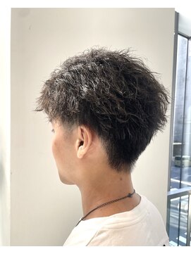 エアー 銀座タワー(AIR) ツイストパーマスパイラルパーマ/ツーブロックショート