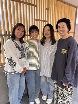 アジュテ(ajouter)の写真/OPEN10周年＊女性スタイリスト全員が経験豊富な実力派揃い!女性目線で貴方の『なりたい』に寄り添います。