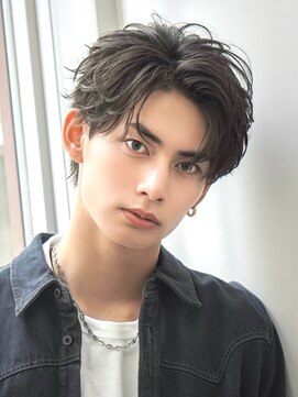 オーシャントーキョー 渋谷神南(OCEAN TOKYO) 黒髪フェザーツーブロック人気