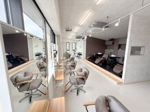 プラスイズム ヴェレン(PLUSISM Velen)の雰囲気（心地よい空間で、リラックスしたひとときをお過ごしください。）