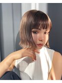ボブカット　レイヤーカット　オン眉　ミニボブ