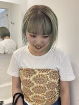 ユー(yew)&nbsp;ルーツカラー×ミニボブ×前髪カット×ブリーチカラー