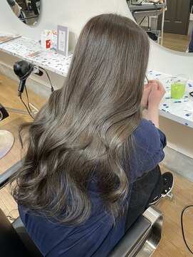 ラック(LUCK) オリーブ/船橋/くすみベージュ/細めハイライト