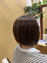 オッジ ヘアー ジャッロ(Oggi Hair giallo)&nbsp;大人可愛い内巻き前下がりボブ　6月