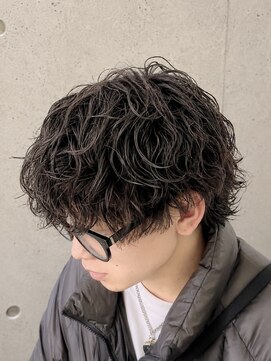 メルシー ドゥ メンズ(merci deux) 波巻きパーマセンターパートスパイラルパーマツイストパーマ韓国