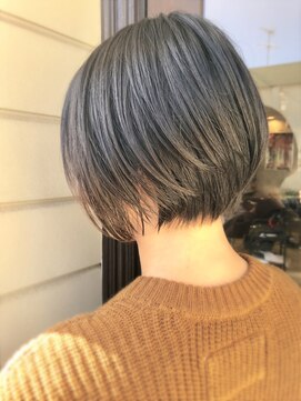 ヘア メイク ココ(hair make coco) 前下がりベースのショートレイヤー♪