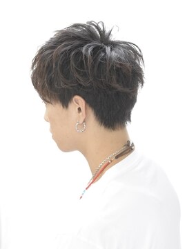 ビランチェ 池袋(bilancia) ソフトツーブロック黒髪パーマ