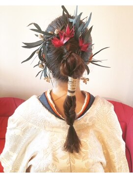 パズードコー(PSSD-CO.+5) 白無垢にクールスタイル