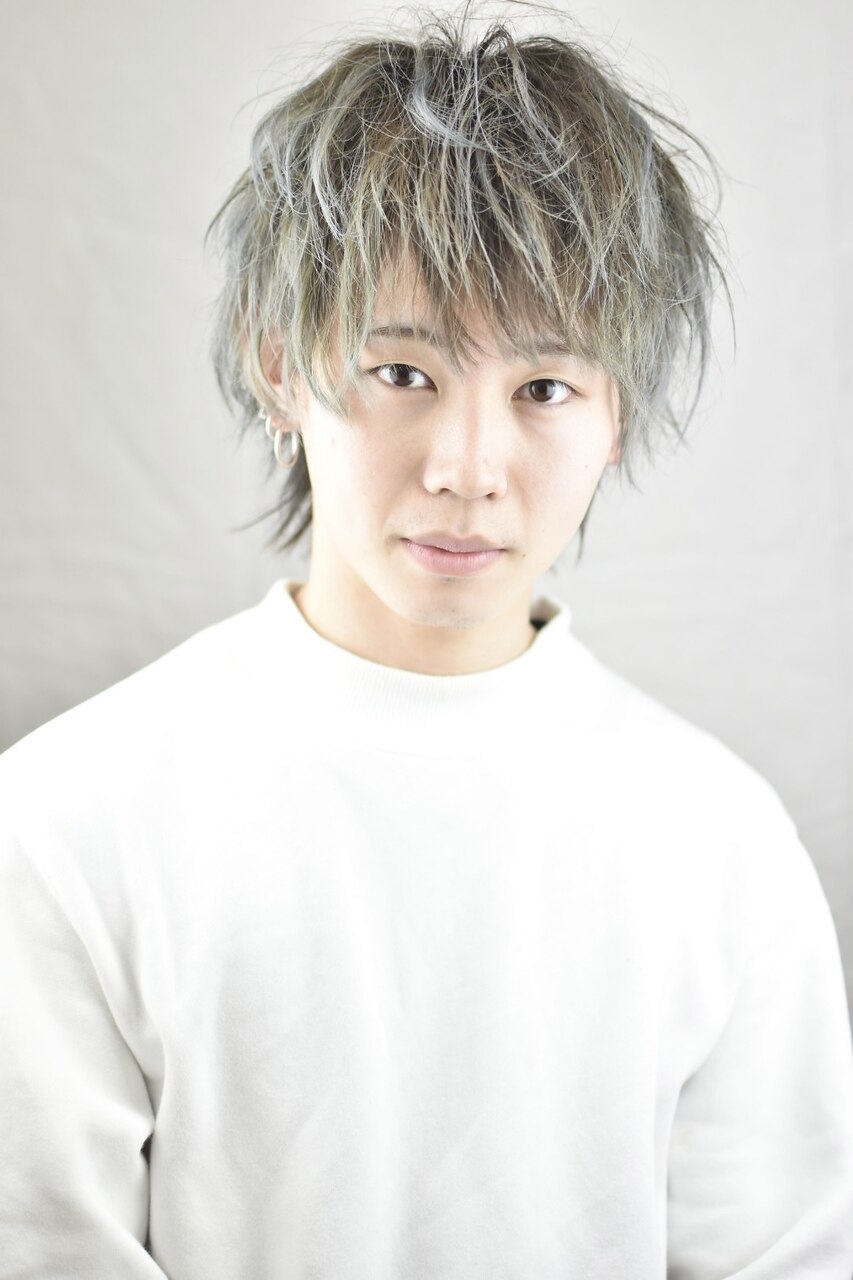 ソフトツイストパーマフェザーマッシュウルフアッシュグレー