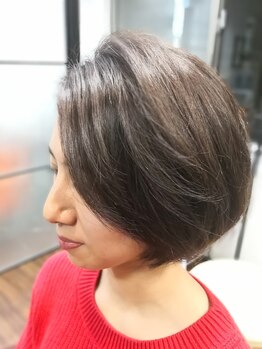 【横浜駅徒歩5分】大人女性に人気のsalon♪丁寧なカウンセリングで髪のお悩みに寄り添ってご提案致します♪