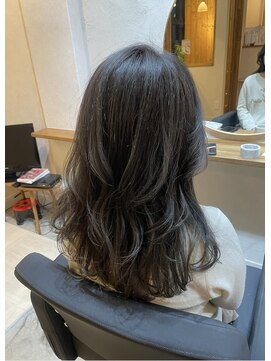 アノイ ポム(annoii_pom) カーキグレージュ