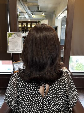 ダッチェス(DUCHESS) アッシュブラウンのミディスタイル