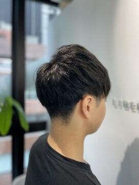 リバティシェアバーバー 銀座(LIBERTY SHARE BARBER) 【大人気】メンズマッシュ/2ブロック/東銀座/〈銀座〉理容室