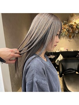 ロンド レア 天神大名店(Lond Le’a) ダブルカラー/インナーカラー/イヤリングカラー/ミルクティー