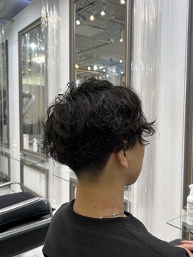 エスカーラ 表参道(THE ESCALA) @shino_ne197/メンズ/メンズパーマ/波巻き/シノダネネ