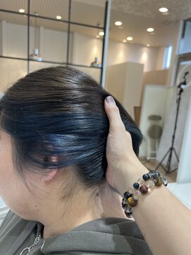 レイフィールド 岐阜茜部店 ミディアムボブ　イヤリングカラー