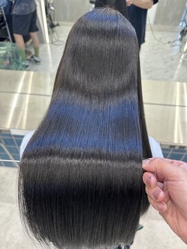 ロンドルーチェ 心斎橋(Lond luce) ダークアッシュ/ミディアムレイヤーカット［髪質改善/縮毛矯正］