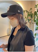 グレージュ 外はねボブ ダブルカラー