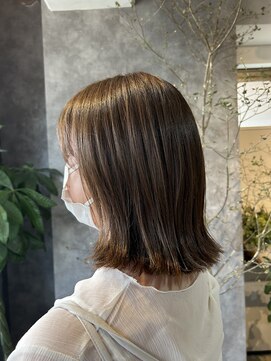 ウィート(wheat) オリーブベージュ×ハイエンドトリートメント×外はねカール