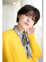 マグノリア オモテサンドウ(MAGNOLiA Omotesando)&nbsp;重めのカールが可愛い！女っぽマッシュショート・・・HINATA