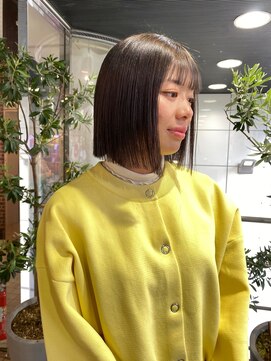 ヘアーアンドメイク ビス(HAIR&MAKE bis) 酸性ストレート ブリーチ1回で作るグレージュ【中西思実】