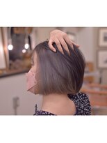 ダラ(DARA)&nbsp;【インナーカラー】ワンブリーチグレー