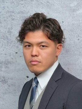 ロバーツヘアー 日野店 ビジネスツーブロック七三アップバング