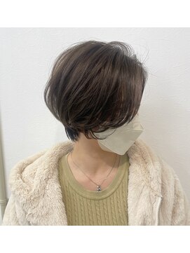 グロウオモロマチ(GLOW OMOROMACHI) くびれショート