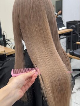 キラ 原宿(KILLA) #ホワイトブロンド#レイヤーロング #ダブルカラー #ハイトーン