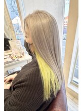 ケアブリーチ施術でダメージレスなデザインカラーに♪